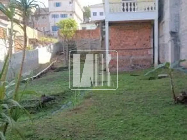 Terreno com 680m², à venda, no bairro Vila Sacadura Cabral em Santo André