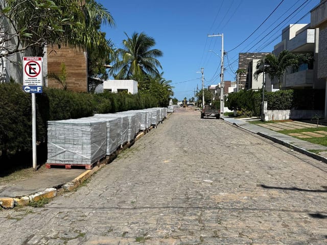 Terreno com 337m², à venda, no bairro Aruana em Aracaju