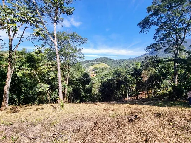 Terreno com 3060m², à venda, no bairro Fazendinha (Penedo) em Itatiaia