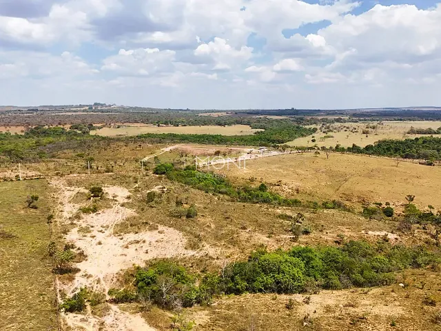 Terreno com 3075091m², à venda, no bairro Setor Habitacional Tororó (Jardim Botânico) em Brasília