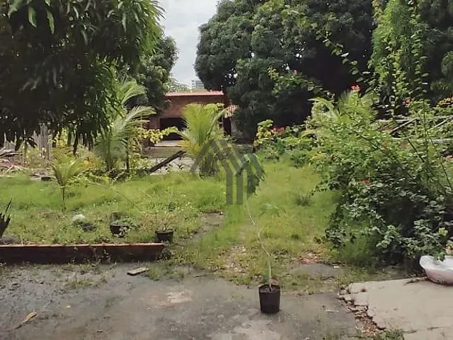 Terreno com 3000m², à venda, no bairro Umarizal em Belém