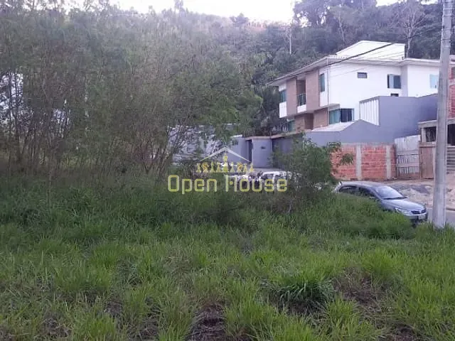 Terreno com 477m², à venda, no bairro Jardim Belvedere em Volta Redonda