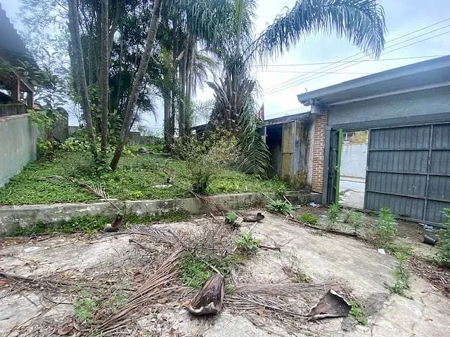 Terreno com 852m², à venda, no bairro Jardim Quarto Centenário em Mauá