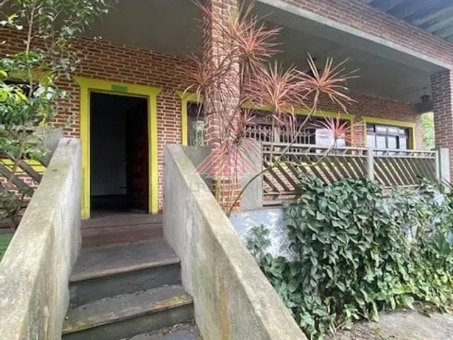 Terreno com 852m², à venda, no bairro Jardim Quarto Centenário em Mauá
