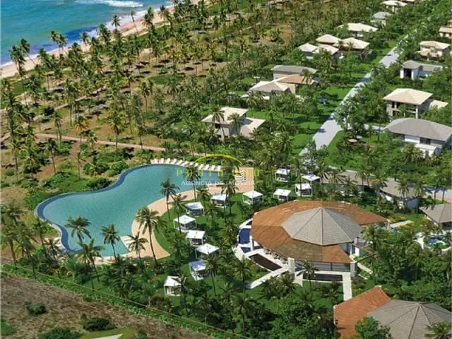 Terreno com 700m², à venda, no bairro Praia do Forte em Praia do Forte