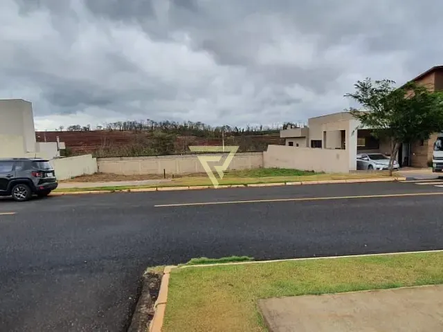 Terreno com 405m², à venda, no bairro Vila do Golf em Ribeirão Preto