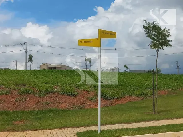 Terreno com 337m², à venda, no bairro Loteamento Residencial Terras Alpha Nova Esplanada em Votorantim