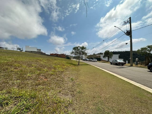 Terreno com 473m², à venda, no bairro São Pedro em Juiz de Fora