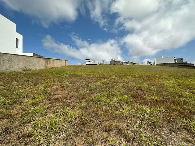 Terreno com 473m², à venda, no bairro São Pedro em Juiz de Fora