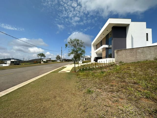 Terreno com 473m², à venda, no bairro São Pedro em Juiz de Fora