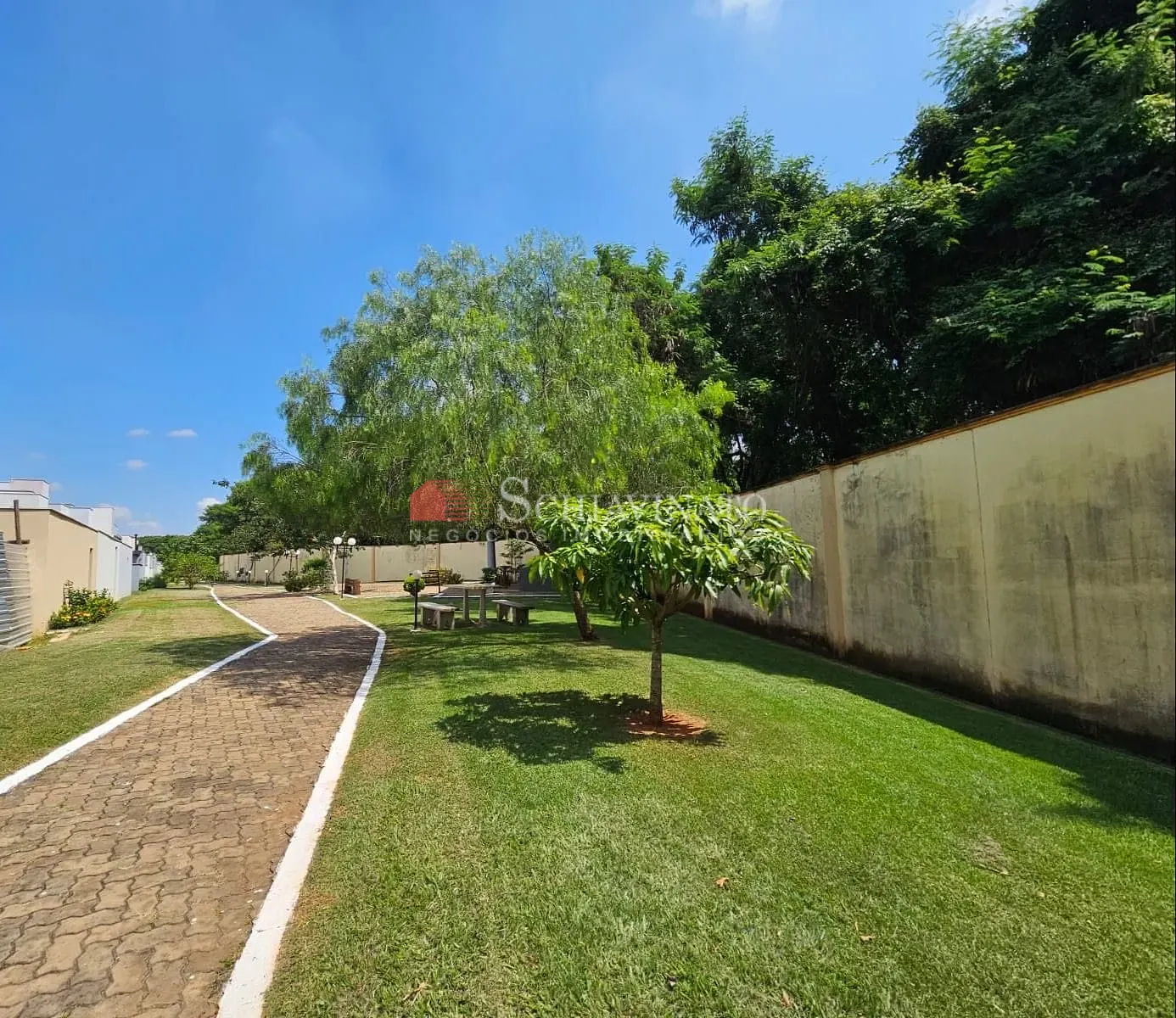 Terreno, 200 m² - Foto 1