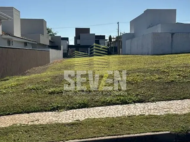 Terreno com 450m², à venda, no bairro Residencial Lago Sul em Bauru