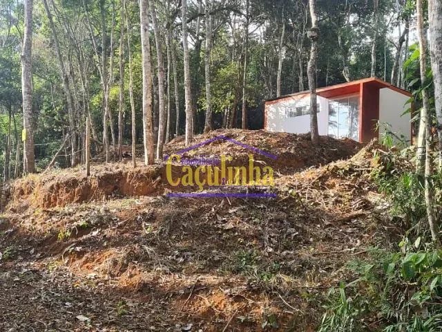 Terreno com 1500m², à venda, no bairro Ipiabas em Barra do Piraí