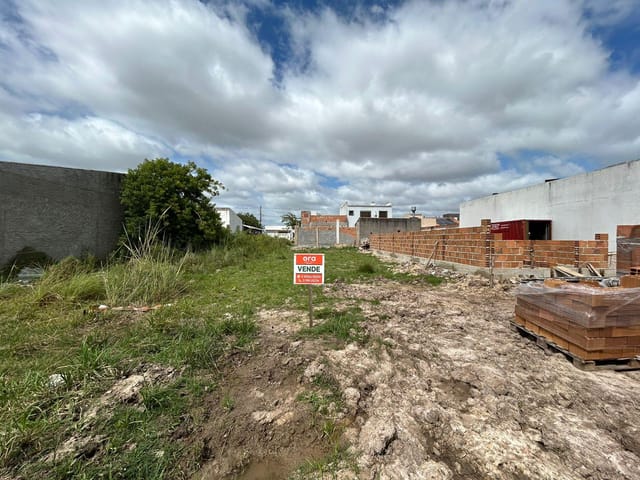 Terreno com 175m², à venda, no bairro Areal em Pelotas