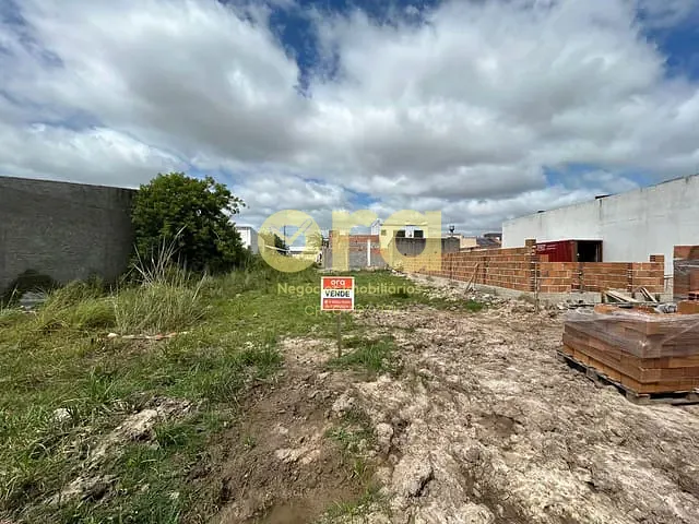 Terreno com 175m², à venda, no bairro Areal em Pelotas