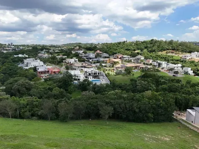 Terreno com 886m², à venda, no bairro Parque dos Resedás em Itupeva