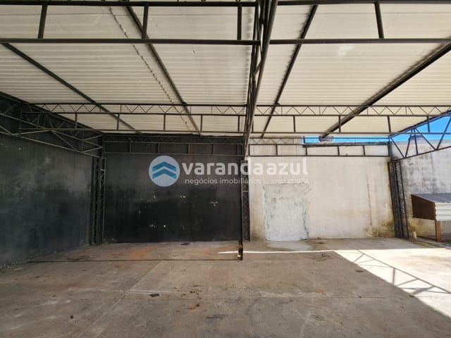 Galpão / Barracão com 500m², para alugar, no bairro Centro em Mogi das Cruzes
