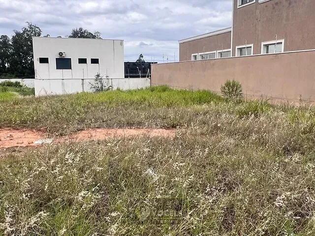 Terreno com 360m², à venda, no bairro Van Gogh em Holambra