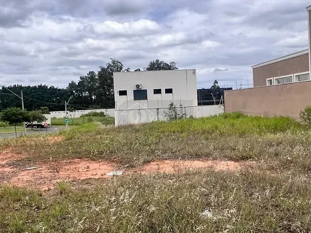 Terreno com 360m², à venda, no bairro Van Gogh em Holambra