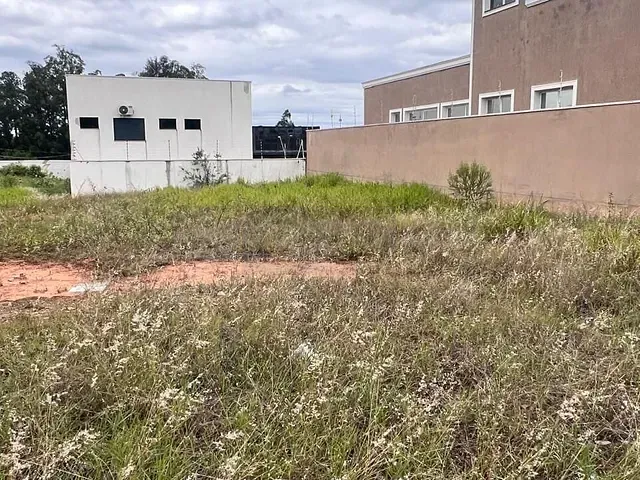 Terreno com 360m², à venda, no bairro Van Gogh em Holambra