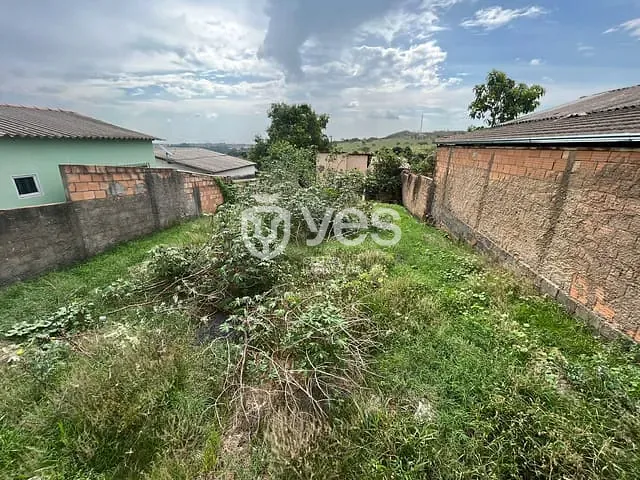 Terreno com 200m², à venda, no bairro Conjunto Habitacional Pão de Açúcar em Araxá