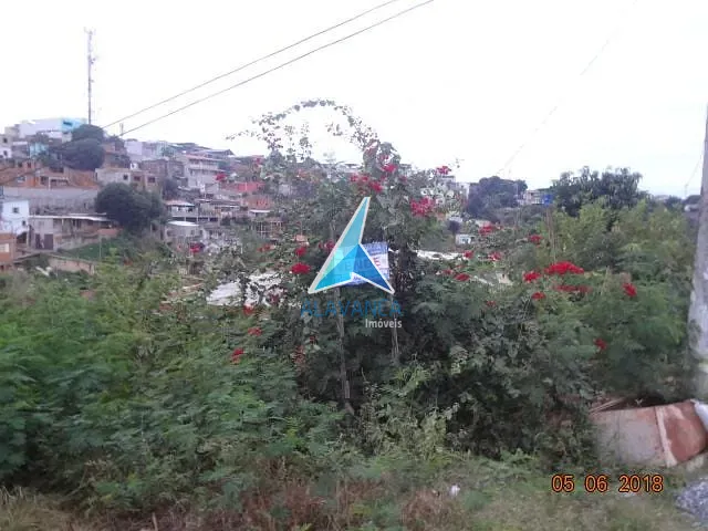 Terreno com 180m², à venda, no bairro Santo Antônio em Governador Valadares