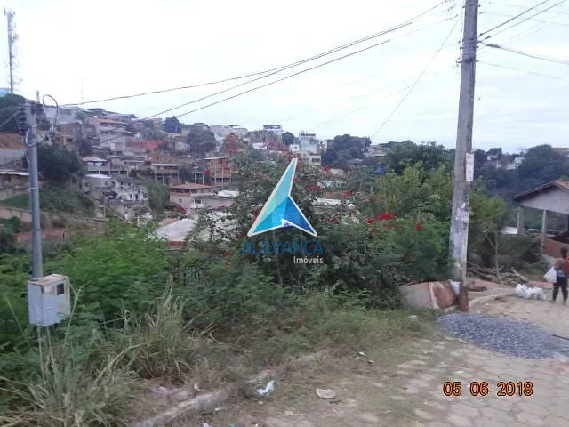 Terreno com 180m², à venda, no bairro Santo Antônio em Governador Valadares