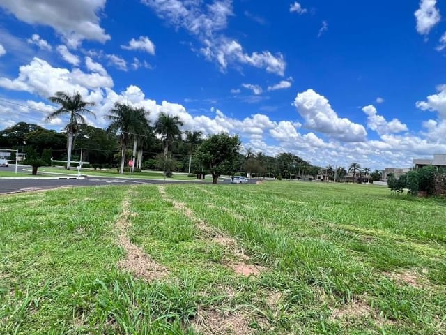 Terreno com 670m², à venda, no bairro Zona Rural em Bady Bassitt