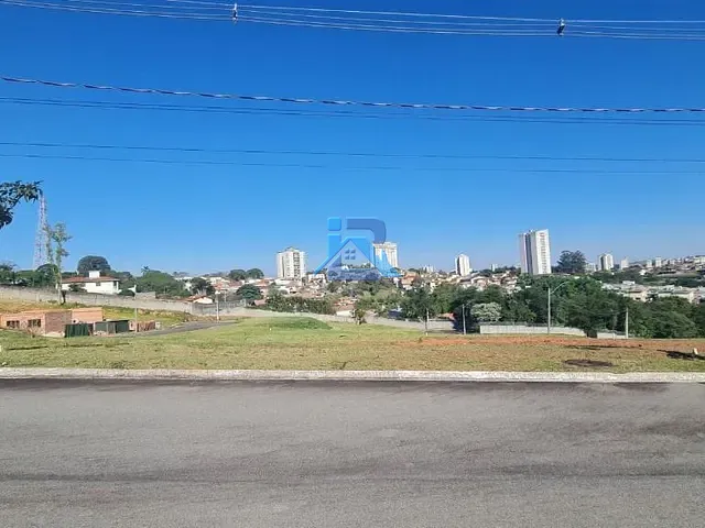 Terreno com 518m², à venda, no bairro Jardim Alto de Santa Cruz em Itatiba