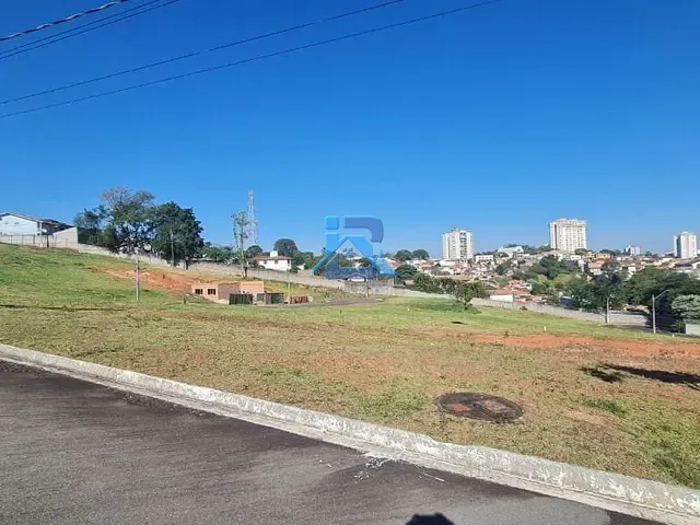 Terreno com 518m², à venda, no bairro Jardim Alto de Santa Cruz em Itatiba