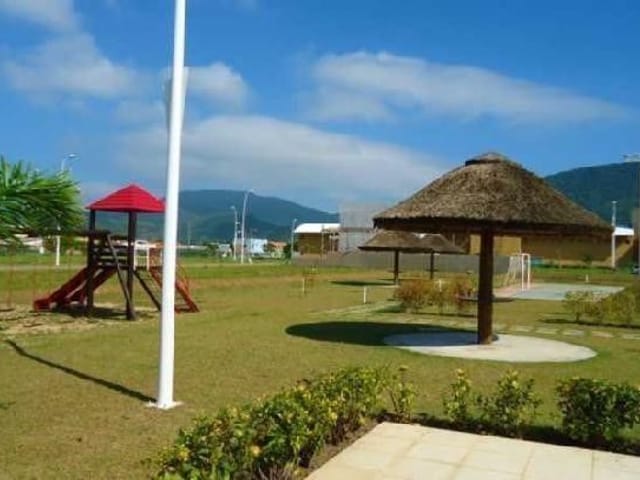 Terreno com 375m², à venda, no bairro São João do Rio Vermelho em Florianópolis