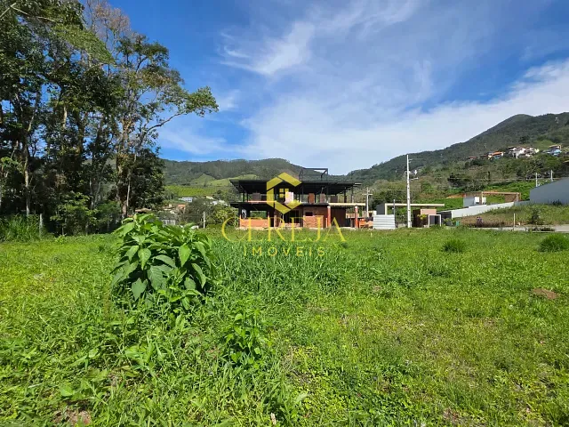 Terreno com 620m², à venda, no bairro Cônego em Nova Friburgo