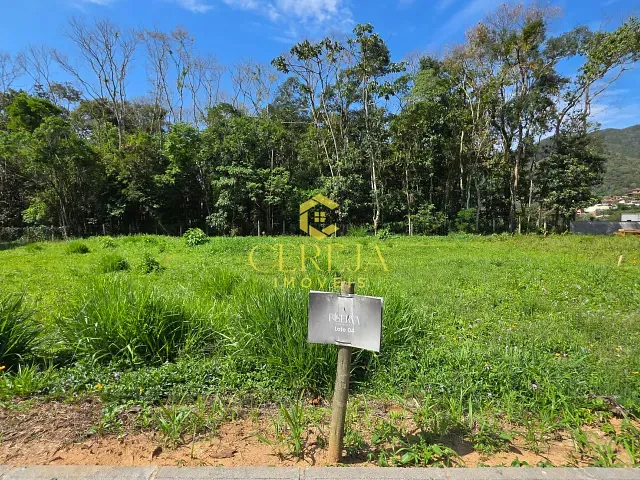 Terreno com 620m², à venda, no bairro Cônego em Nova Friburgo