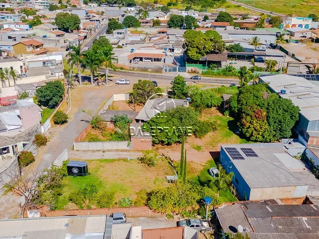 Terreno com 3000m², à venda, no bairro Setor Habitacional Arniqueira (Águas Claras) em Brasília