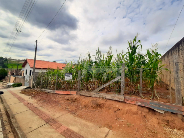 Terreno com 360m², à venda, no bairro Santa Cecília em Jaguariaíva