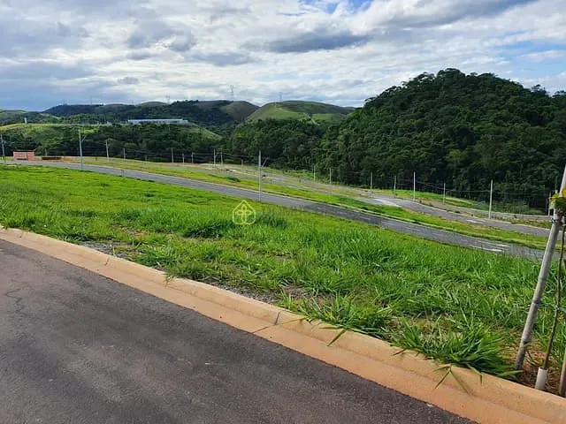 Terreno com 254m², à venda, no bairro Casa de Pedra em Volta Redonda
