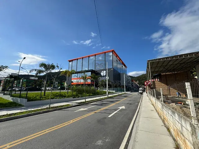 Terreno com 413m², à venda, no bairro Saco Grande em Florianópolis