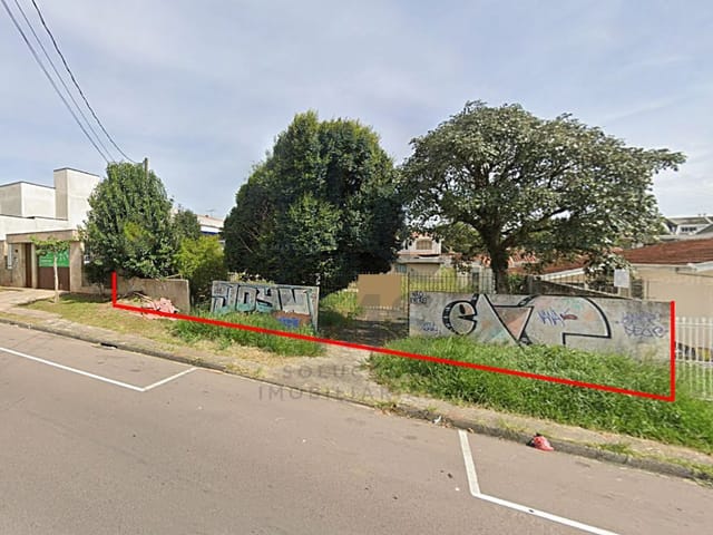 Terreno com 750m², à venda, no bairro Boqueirão em Curitiba