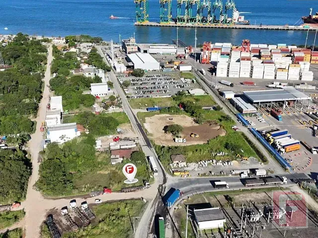 Terreno com 368m², à venda, no bairro Bamerindus em Itapoá