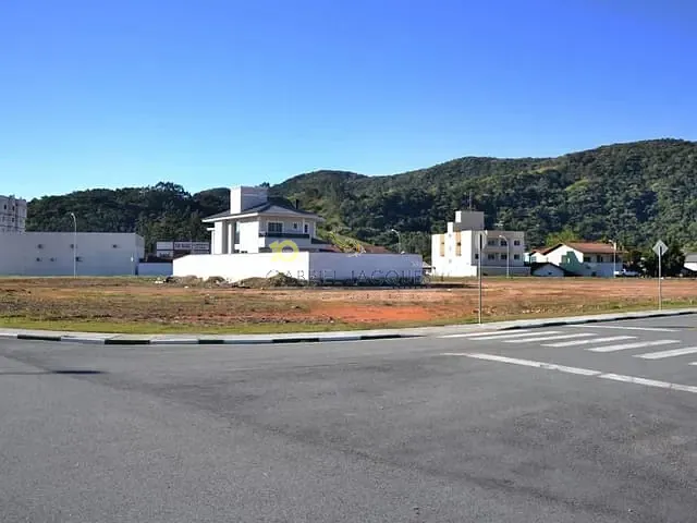Terreno com 1584m², à venda, no bairro Sul do Rio em Santo Amaro da Imperatriz