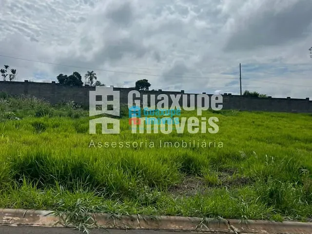 Terreno com 330m², à venda, no bairro BOURBON RESIDENCIAL em GUAXUPÉ