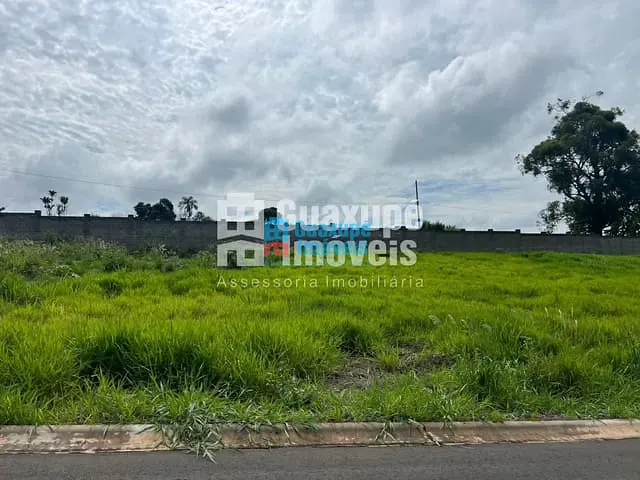 Terreno com 330m², à venda, no bairro BOURBON RESIDENCIAL em GUAXUPÉ