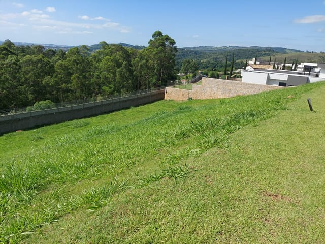 Terreno com 800m², à venda, no bairro Monte Alegre em Vinhedo