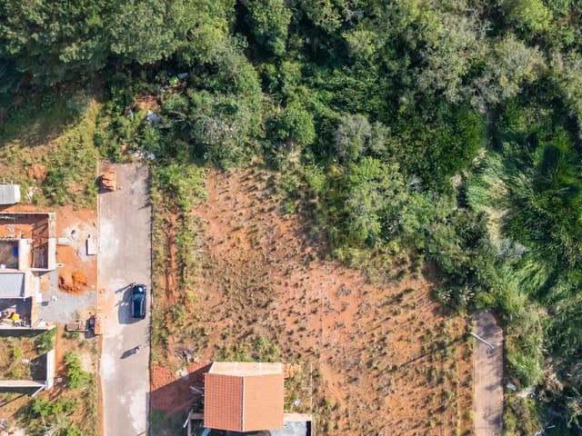 Terreno à venda, no bairro Estados em Fazenda Rio Grande