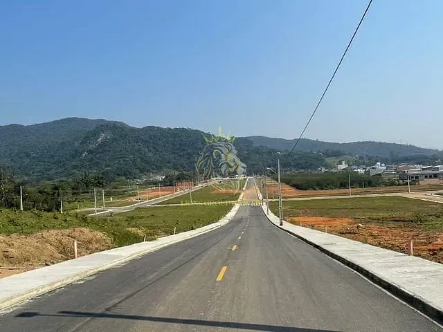Terreno com 300m², à venda, no bairro Rio Pequeno em Camboriú