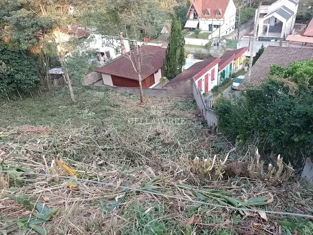 Terreno com 520m², à venda, no bairro Carlos Guinle em Teresópolis