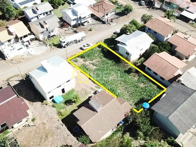Terreno com 465m², à venda, no bairro Estados em Concórdia