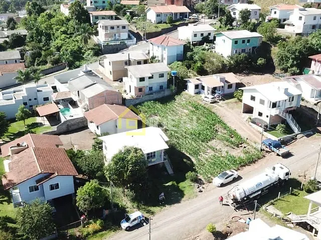 Terreno com 465m², à venda, no bairro Estados em Concórdia