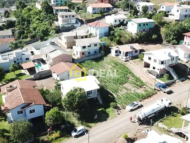 Terreno com 465m², à venda, no bairro Estados em Concórdia
