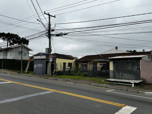 Terreno com 314m², à venda, no bairro Novo Mundo em Curitiba